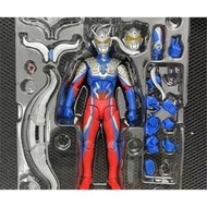 風水擺設佛像鹹蛋超人迪加奧特曼高度大概16cm ultraman decoration #pdc 760839
