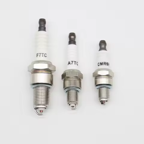 A7TC/F7TC/CMR6H Sparking Plug Trimmer Accessories Durable Universal Mower Spark Plug Gasoline Chains