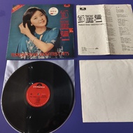 黑膠唱片 鄧麗君 Teresa Teng  greatest hits 精選輯 LP 黑㬵唱片  / 1977年 首版 12吋黑膠碟 寶麗多唱片發行#罕有齊海報歌詞  碟面近完美