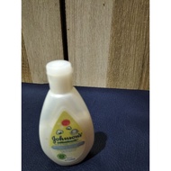 Johnson's Cotton touch face &amp; body baby lotion ED 01/24