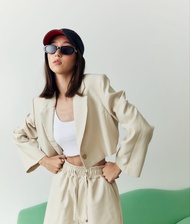 STUDIO UNKNOWN - Leah Crop Blazer เบลเซอร์ครอป