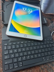 iPad 6 連keyboard