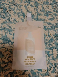 isntree YAM ROOT VEGAN MILK クレンザー リフィル