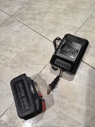 Devon battery with charger 大有電池加充電器