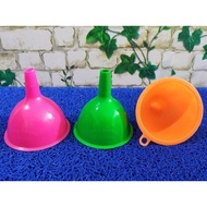 9 Plastic Water Carat Oil Funnel/