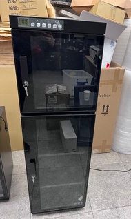 【尚典中古家具】防潮家 215公升電子防潮箱 中古-二手-防潮箱-電子防潮箱-乾燥除濕箱-防潮機