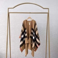 Burberry 駝色雙面純色格紋毛斗篷