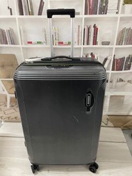 American Tourister 30 吋可擴展行李箱旅行箱我 American Tourister 30 inch expandable lugguage 50 x 32 x 76cm （符合一