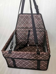 เบาะรองนั่งสุนัขในรถ แผ่นรองเบาะกันเปื้อน ผ้าคุลมเบาะ เบาะรองกันเปื้อนในรถสำหรับสุนัข  GAO LEX