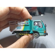 lori gas Petronas custom