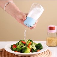 Salt Sprinkler Kitchen Supplies Push Type Salt Shaker Quantitative Salt Shaker Salt Control Shaker M