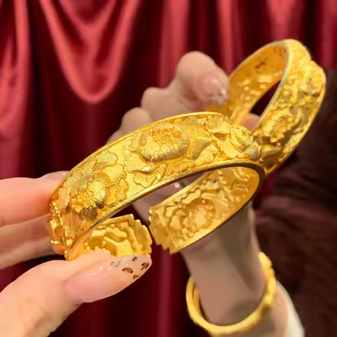 women peony embossed open gold bangle containing 24K pure gold AU999 becomes the spotlight at grand 