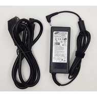 SAMSUNG 19V 3.16A Adapter (3.0*1.0MM) 60W NP900X4D NP530U3C NP730U3E NP530U4E NP740U3E NP540U4E
