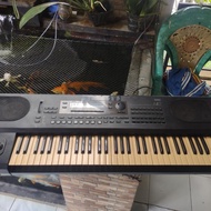keyboard korg i4s Masih sangat bagus