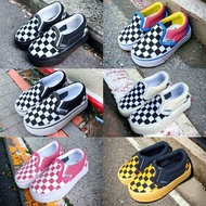 Boys Shoes/Girls Shoes/Vans slip on Children