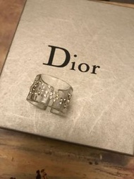 Christian Dior 透明 鑽 logo 戒指