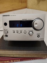 Onkyo 收音擴音機