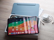 最新Apple iPad Pro 11 吋 m5 256gb  太空灰 （已貼AR防反光貼） 加送非原廠磁吸