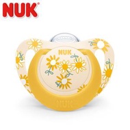 ネコポス不可 ヌーク おしゃぶりスター デイジー 消毒ケース付 6-18カ月用 おしゃぶり NUK nuk ジーニアス Mサイズ