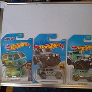 Hotwheel lot of 3,Land Rover Defender,Mystery Machine and Baja Bone Shaker