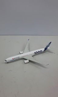 1:400 Qantas A350-1000 
金屬模型飛機✈️（冇彩盒包装）