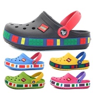 (Buy 1 pairs get 2 Jibbit Free) รองเท้า Crocs (เด็ก) Lego งานพรีเมี่ยม สำหรับเด็ก สีมาไหม่สวยมาก นิ่มใส่สบาย