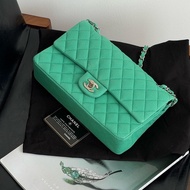 Chanel • Cf 25 經典荔枝牛皮薄荷綠銀釦中號口蓋包 絕版色