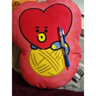 BT21 Tata die cut cushion