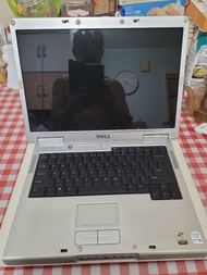 DELL Inspiron 手提電腦