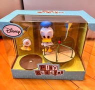迪士尼 Donald Duck Play Buddies 旋轉木馬玩具擺設