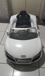 Audi R8 奧迪 兒童電動汽車 電動汽車 兒童汽車 汽車 電動跑車 電動兒童乘坐車 #龍年行大運