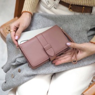 Charin Bag - Iris: กระเป๋าสตางค์ขนาดกลางมาพร้อมสายคล้องมือ