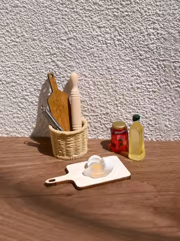 A Miniature Kitchen Baking Ornament, Miniature Baking Tools, Miniature Cutting Board, Dollhouse, Dol