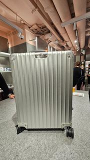 Rimowa Classic Flight