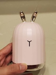 可愛萌兔造型香氛機 大容量霧化保濕噴霧加濕器 日本韓國七彩夜燈水氧機