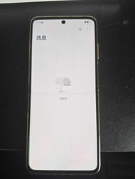 HUAWEI P50 Pocket 金色摺屏手機