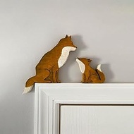 Mama and Baby Fox Door Topper Adorable Fox Shape Statue Door Corner Sculpture for Handcrafted Wood D