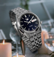 Seiko 5 Sport Automatic รุ่น SNK357K1 นาฬิกาข้อมือผู้ชาย สายสแตนเลส หน้าปัดสีน้ำเงินเข้ม - ของแท้ 100% รับประกันสินค้า1 ปี