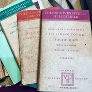 Collection of Volksuniversioneits Bibliotheek (VUB) series books, Haarlem Published by De Erven F. C