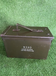 THÙNG ĐẠI LIÊN 7L CỦA MỸ THÙNG MỸ XƯA TRƯỚC 1975 KÍCH THƯỚC 28X15X18CM