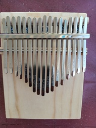 Đàn Kalimba 17 phím giá rẻ cho bé tập chơi