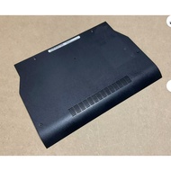 Replace the Dell Latitude E5420 P16G back cover