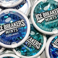 Cool mint or winter green ice breaker candy