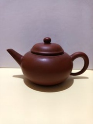早期中國宜興紫砂標準茶壺 蓋有嗑傷 老的手工茶壺