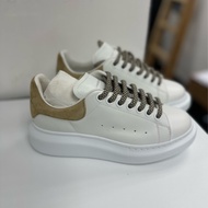 Alexander McQueen 小白鞋
