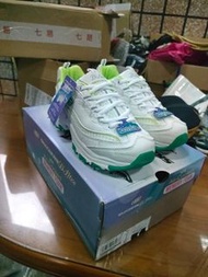 SKECHERS Skechers D"lites  This brand is from USA Women's casual look jogging shoes Daddy shoes