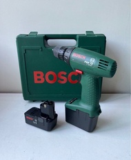 瑞士製造Bosch PSR72電池鑽電鑽電批兩用，電批五段扭力調較，電鑽無段變速，全套工具箱附說明書，自動充電器，充電兩件，（1）Bosch 7.2v細電因閒置過久而失效，（2）7.2v 2.5Ah全新代用大電摩打低噪音