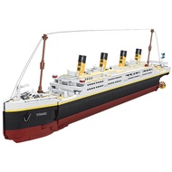 MOC 2022pcs Creative Movie Titanic Large Cruise Boat Ship Steamship Model Bricks Building Blocks DIY