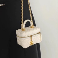 【95%新 ✨ 全網最低價】Chanel 荔枝皮白金小盒子