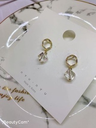 Nyu nyu 耳環 made in Korea